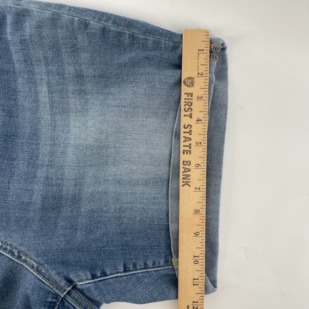 Judy Blue  Cuffed Denim Shorts Medium Wash 2XL Plus Size Distressed - Picture 7 of 13